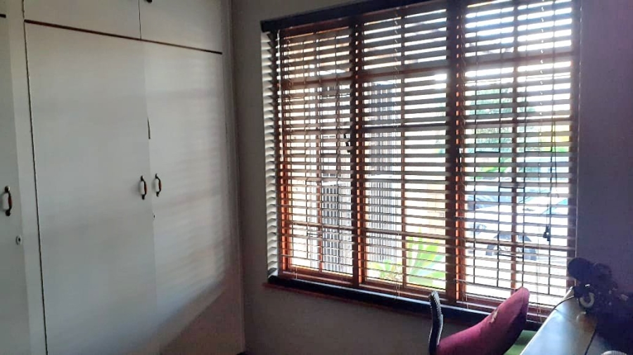 5 Bedroom Property for Sale in Campher Park Eastern Cape